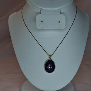 Avon Royal Impression North Star Rhinestone Egg Pendant Necklace Gold Tone Blue